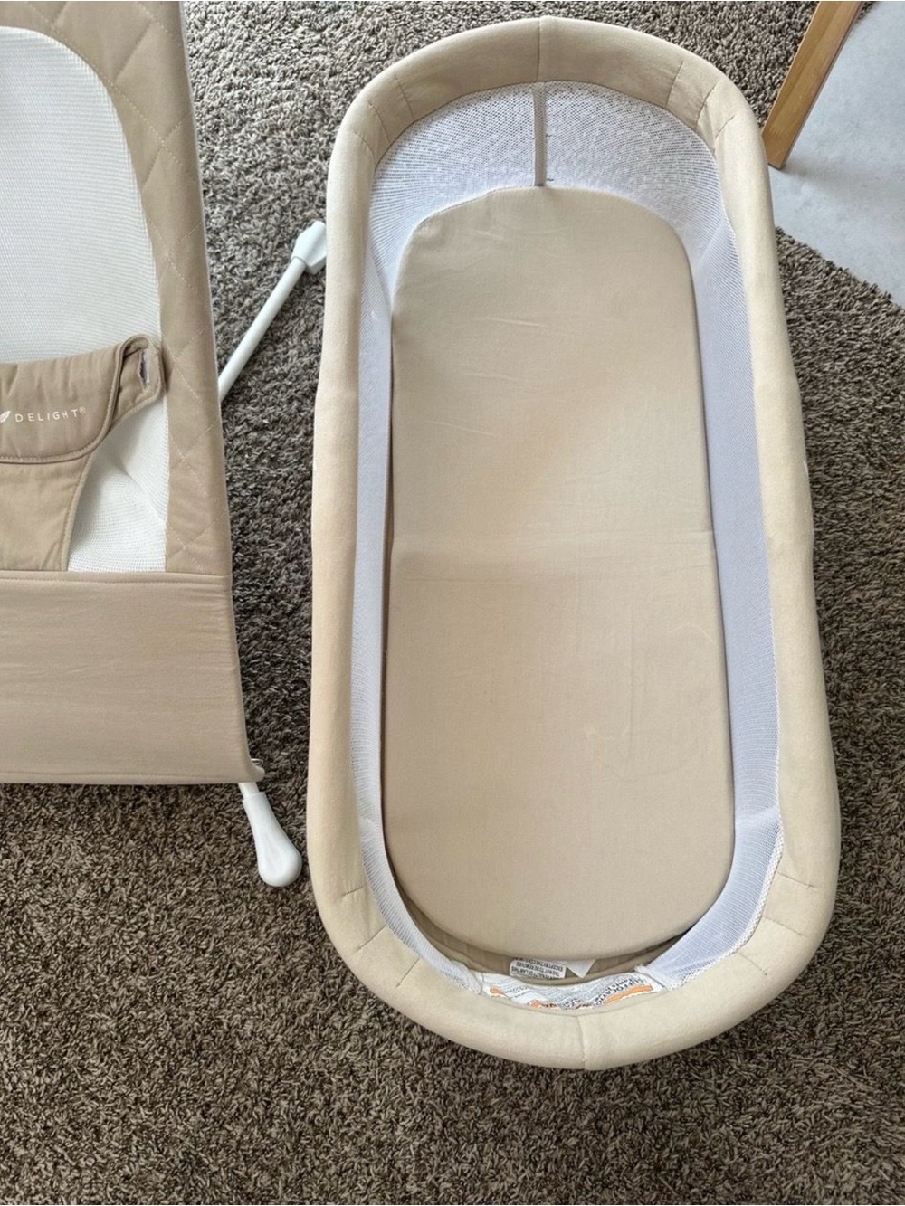Snuggle Nest Organic Portable Bassinet - Cream - Picture 3 of 5